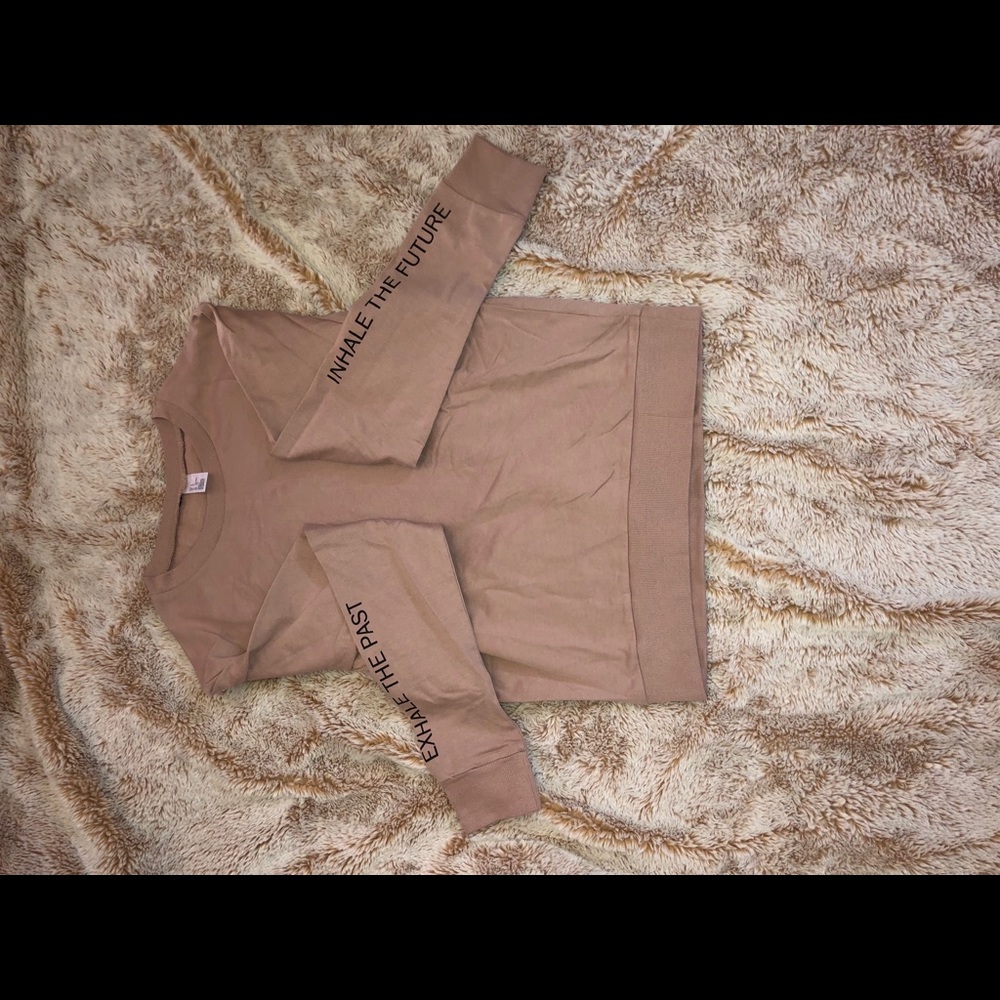 sweatshirt
